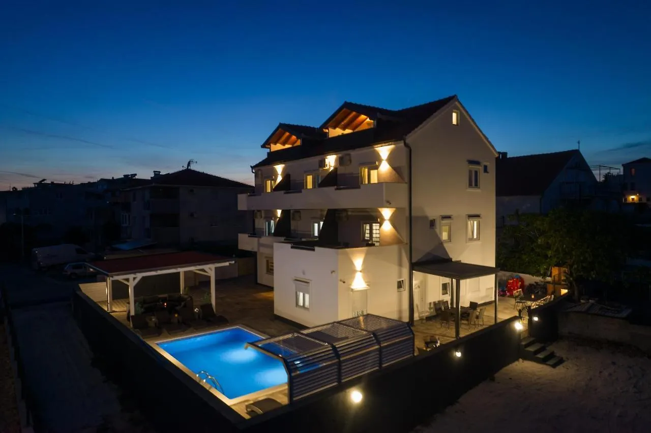 Villa Etta Ciovo トロギール クロアチア